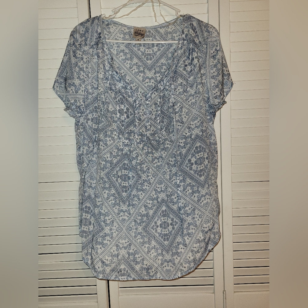 Como Vintage Blue and White Blouse Short Sleeve